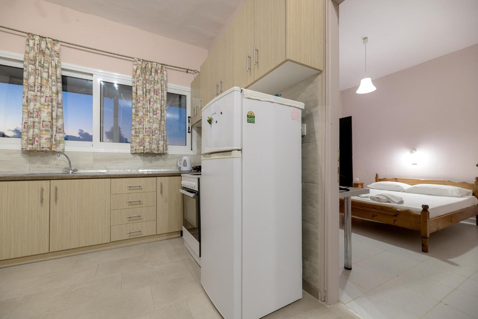 Anthi Studios & Apartments Аликес Екстериор снимка